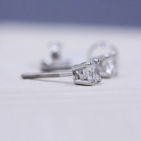 0.75CT Diamond Stud Earrings