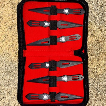 Set Of 6 Black 5.5 in. Throwing Knives With Carrying Case