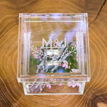 Acrylic Wedding Ring Box - Woodland Pretty Etching