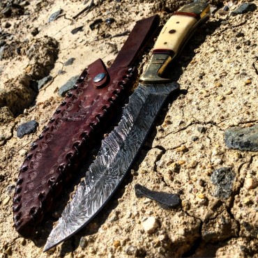 10.5 in. Damascus Blade Hunting Knife with Sheath TheBoneEdge