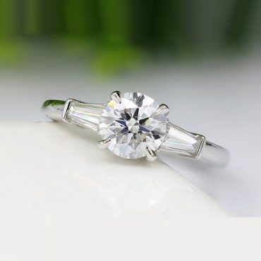 1.35ct.tw Diamond Engagement Ring