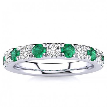 3.2MM Emerald Diamond Ring - White Gold