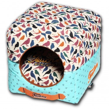 Touchdog Chirpin-Avery Convertible and Reversible Squared 2-in-1 Collapsible Dog House Bed