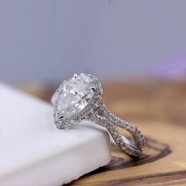 Pear Shaped Engagement Ring