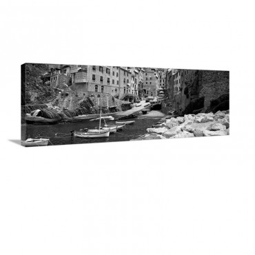 Riomaggiore Harbor Cinqueterre Italy Wall Art - Canvas - Gallery Wrap