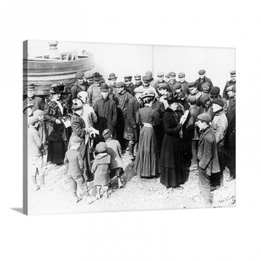 Suffragettes In Hastings 1908 Wall Art - Canvas - Gallery Wrap