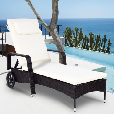 Outdoor Recliner Cushioned Chaise Lounge W / Adjustable Wheels